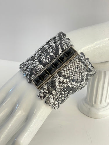 Ferrara Black and White Snake Mesh Bracelet Devil's Details